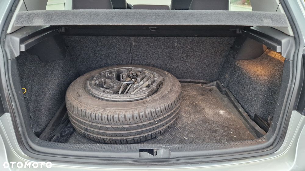 Volkswagen Golf 1.4 Trendline - 34