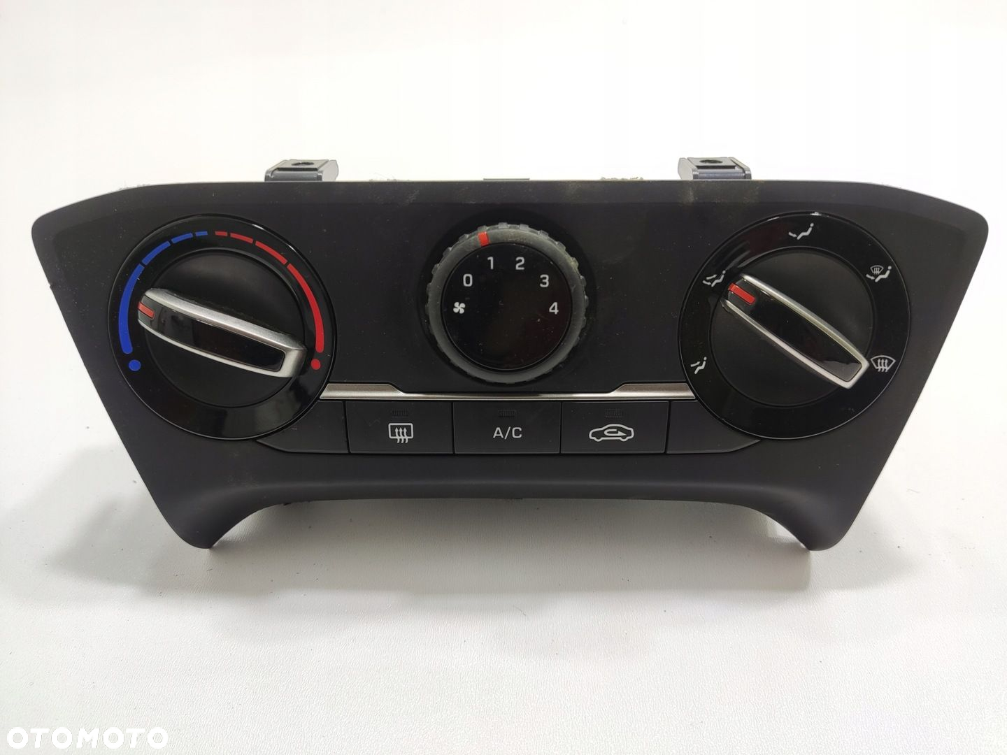 PANEL NAWIEWU KLIMATYZACJI HYUNDAI I20 II 2014-2018 97250-C8110 - 2
