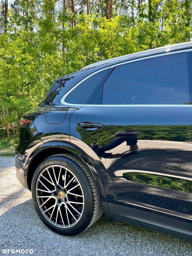 Porsche Cayenne - 3
