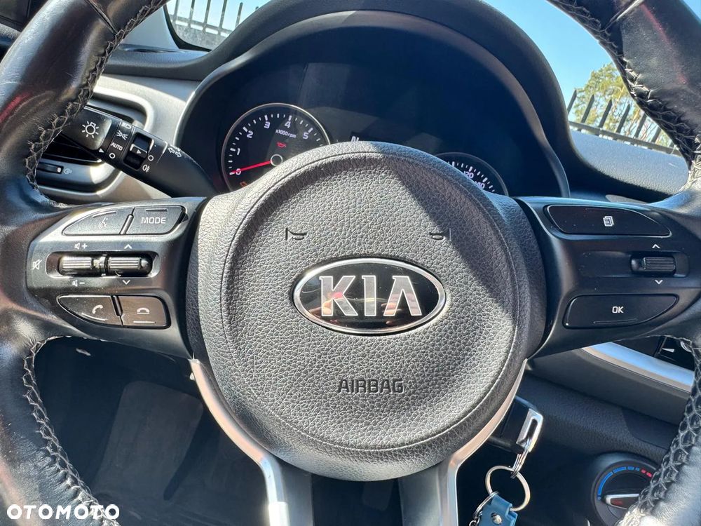 Kia Stonic 1.0 T-GDI MHEV M - 10