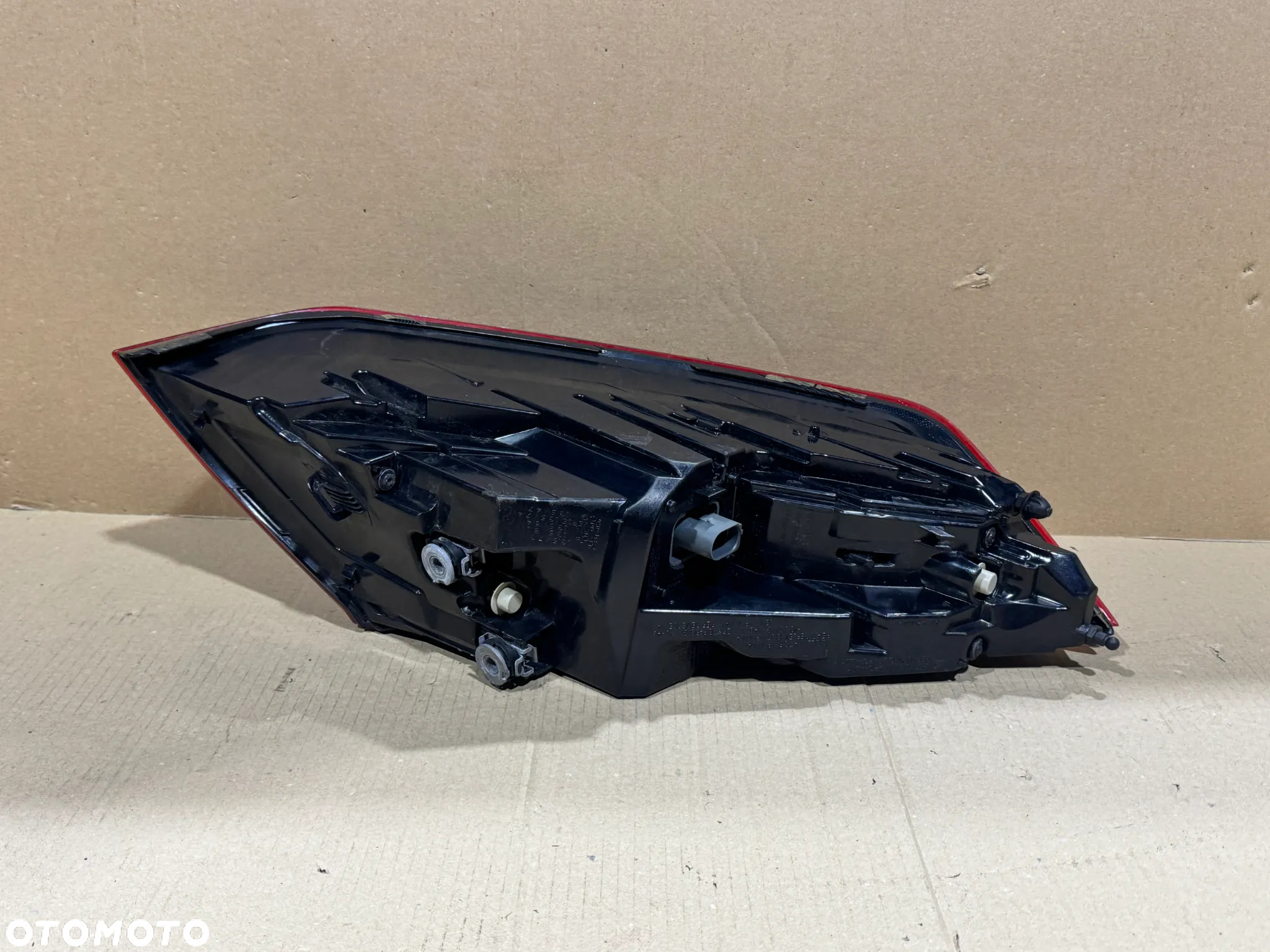 AUDI TT 8S LED LAMPA TYLNA PRAWA USA 8S0945096C - 2