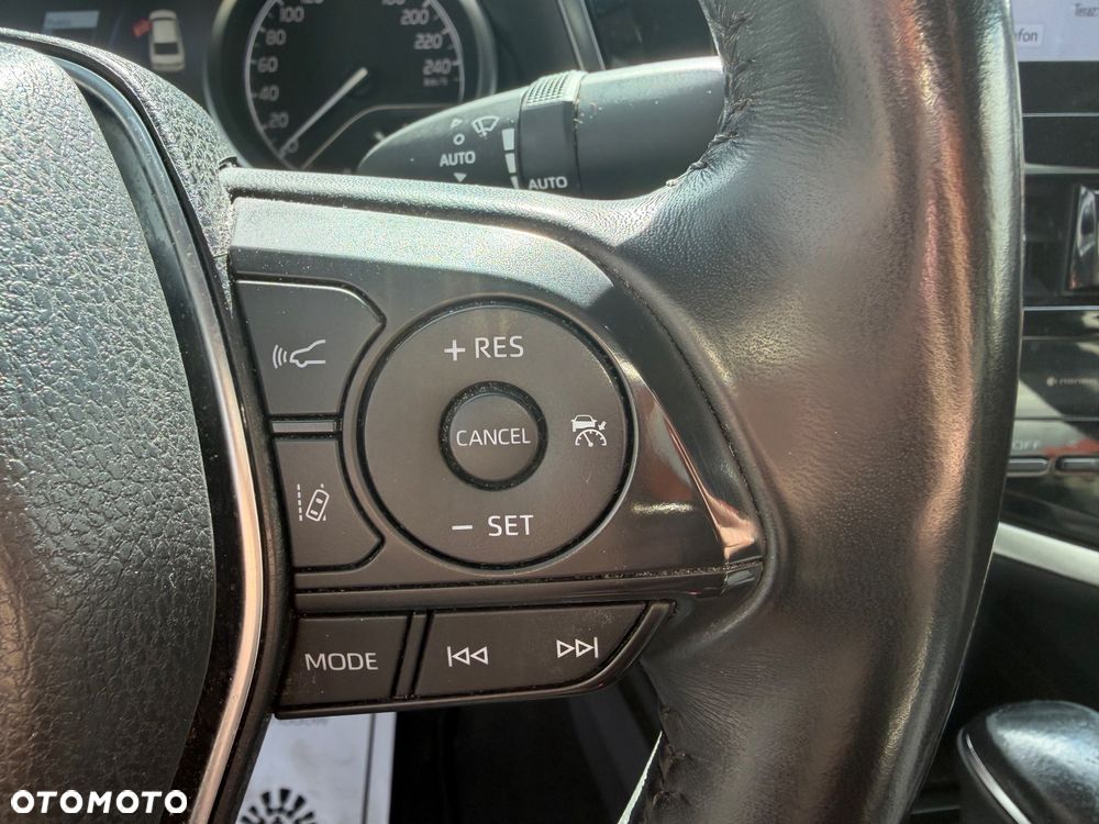 Toyota Camry 2.5 Hybrid Comfort CVT - 23