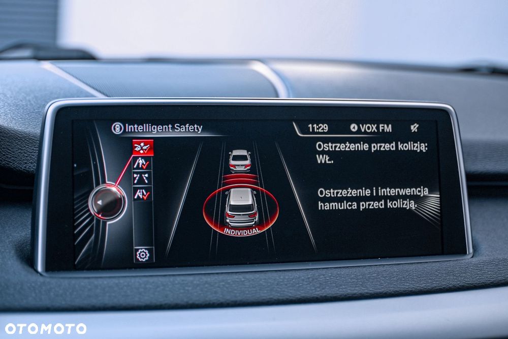 BMW X5 xDrive30d Sport-Aut - 29