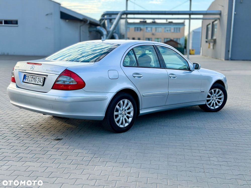 Mercedes-Benz Klasa E 200 Kompressor Automatik Elegance - 9