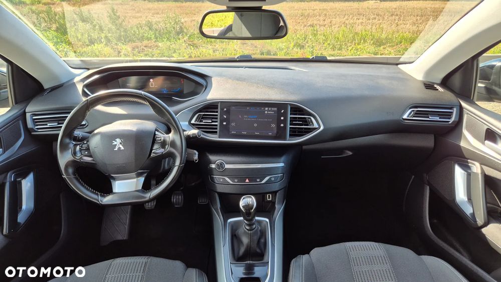 Peugeot 308 - 11