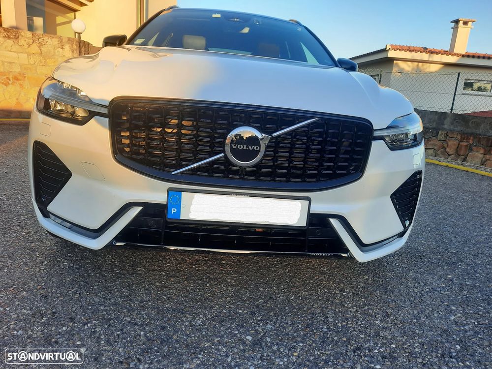 Volvo XC 60 2.0 B5 R-Design AWD - 6