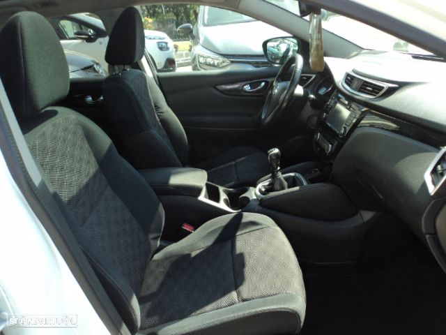 Nissan Qashqai 1.5 dCi TEKNA+ - 29