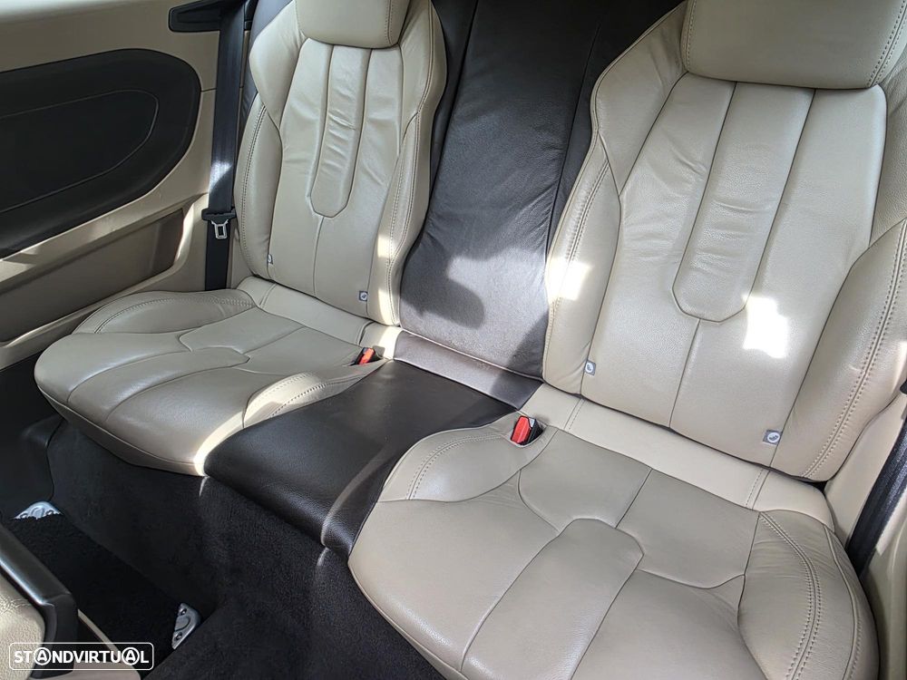 Land Rover Range Rover Evoque 2.2 TD4 Prestige - 28