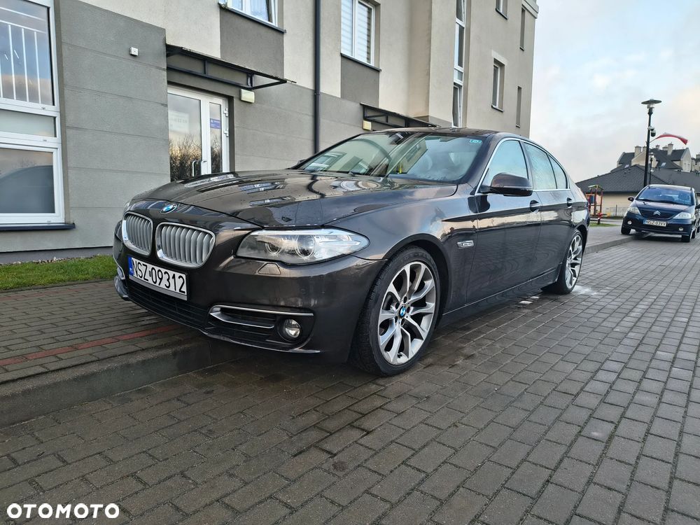 BMW Seria 5 528i Modern Line - 1
