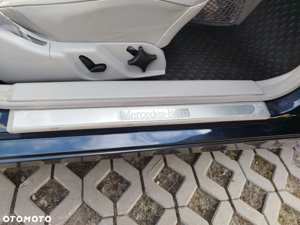 Mercedes-Benz Klasa E 320 T Elegance - 11