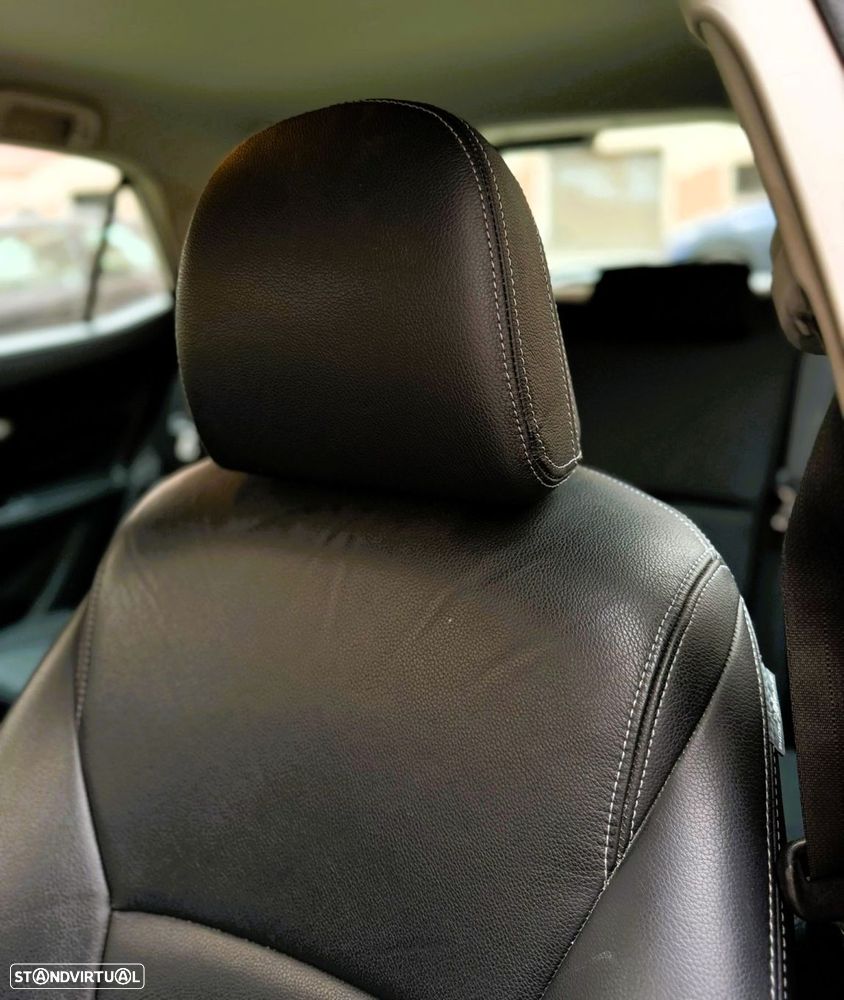 Toyota Auris 1.4 D-4D Sol - 10