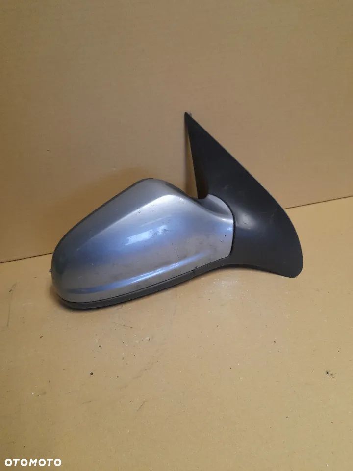# LUSTERKO PRAWE 5 PIN OPEL ASTRA H LIFT DUŻE Z163 - 1