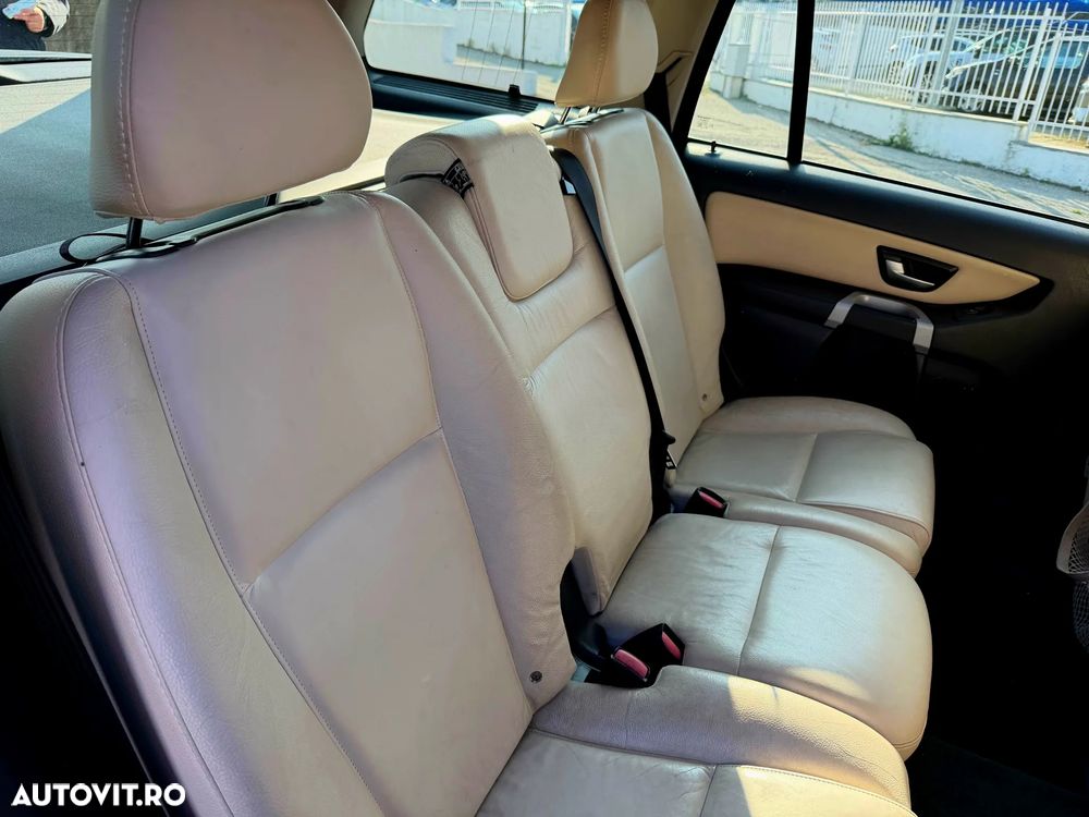 Volvo XC 90 - 6