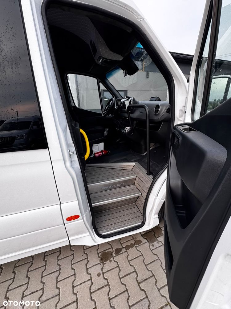 Mercedes-Benz Sprinter 517 - 5