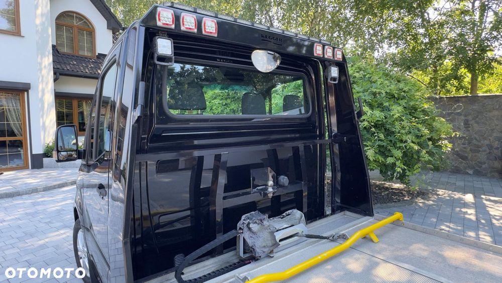 Mercedes-Benz Sprinter - 9