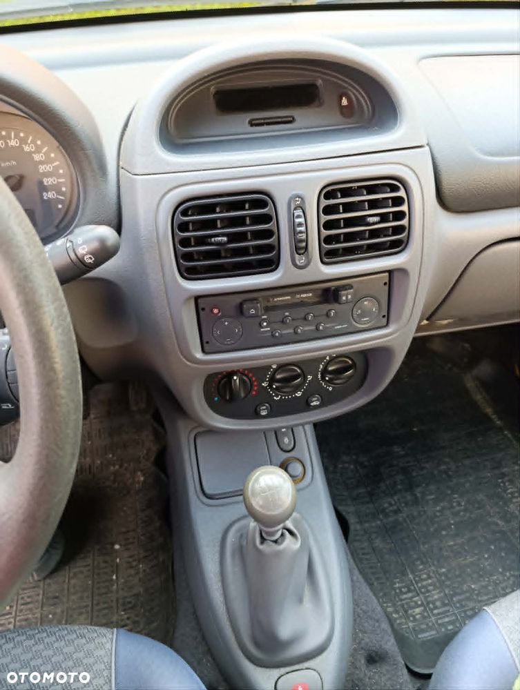 Renault Clio 1.2 Free - 2