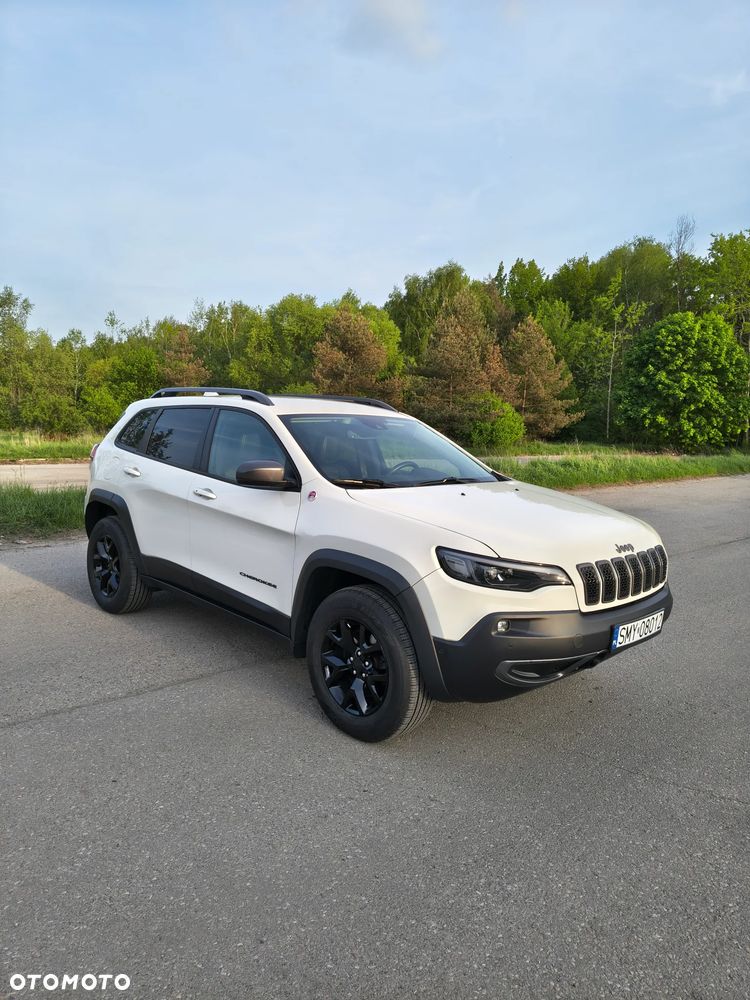 Jeep Cherokee - 1
