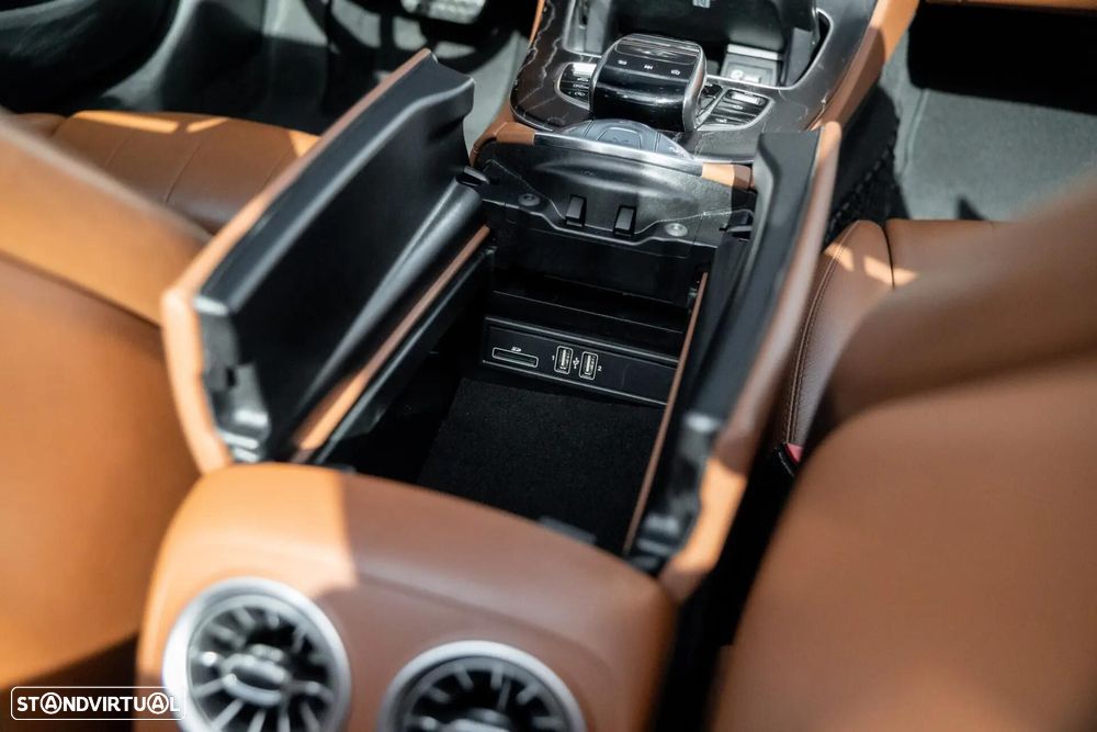 Mercedes-Benz E 220 d 4Matic 9G-TRONIC AMG Line - 29