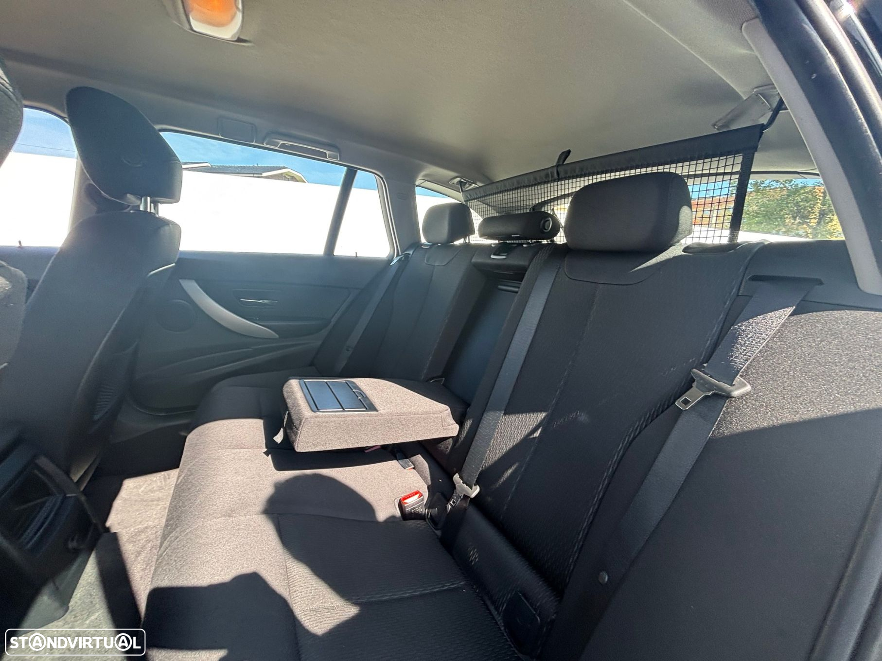 BMW 318 d Touring Advantage Auto - 28
