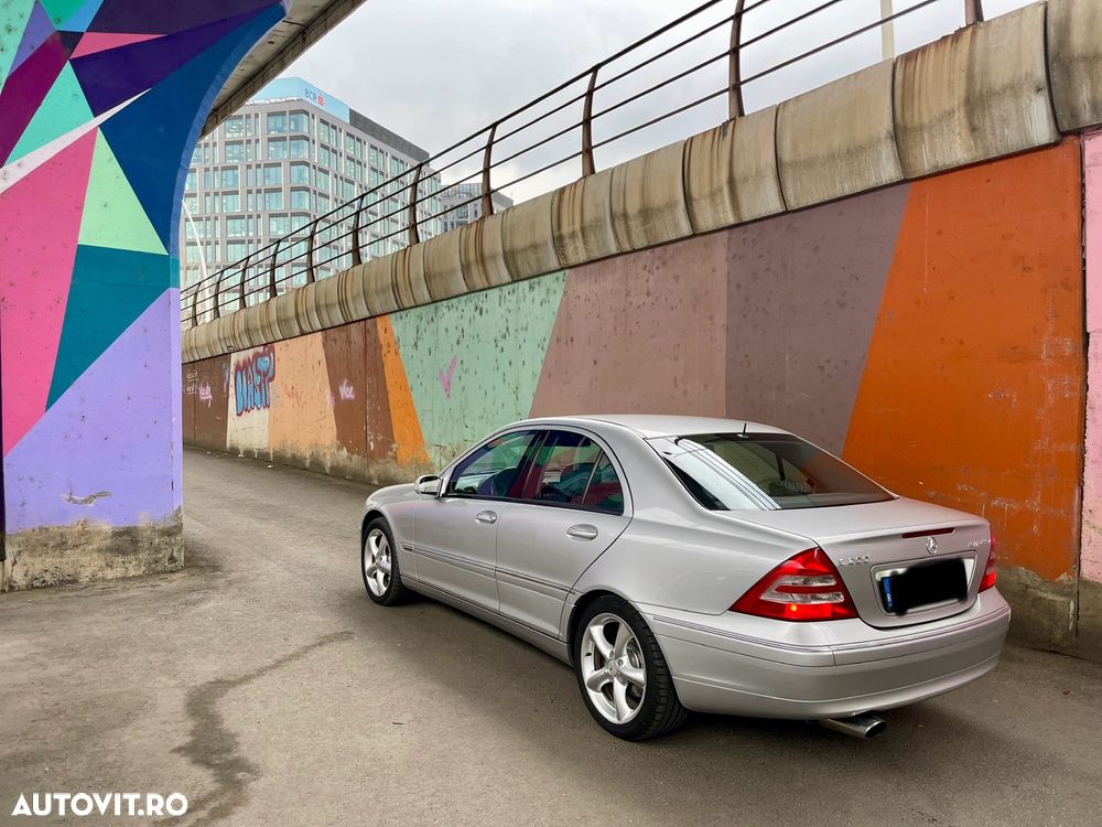Mercedes-Benz C - 3