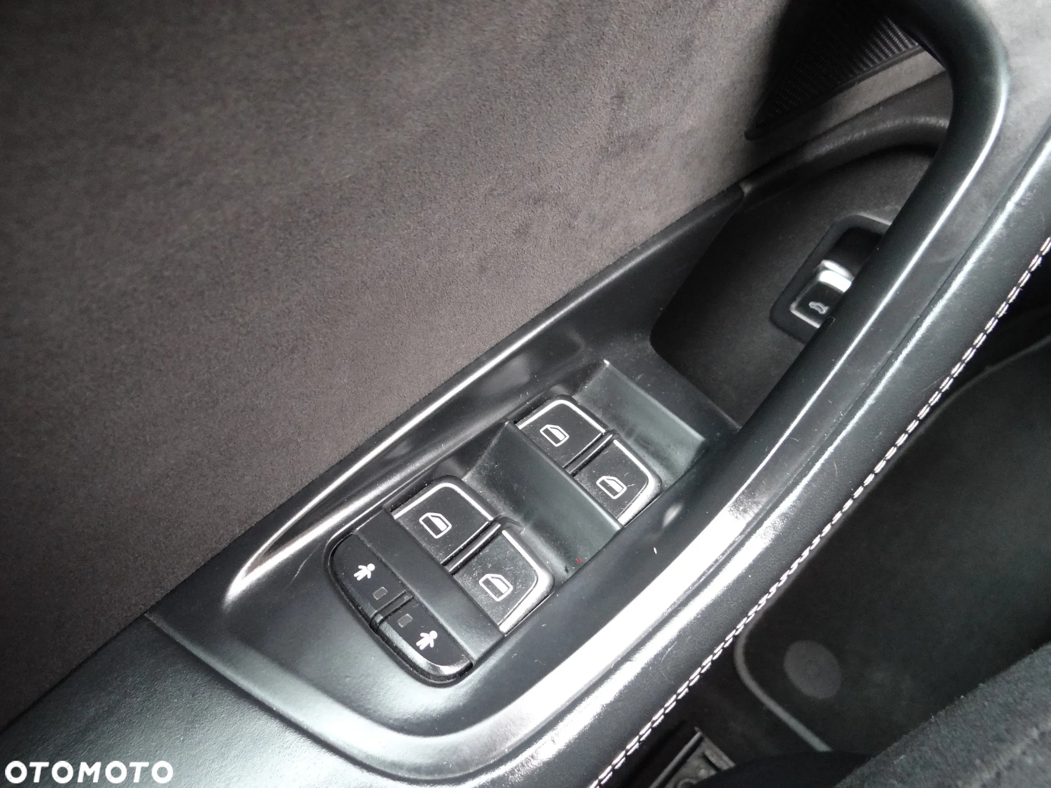 Audi A6 Avant 3.0 TDI quattro S tronic - 24