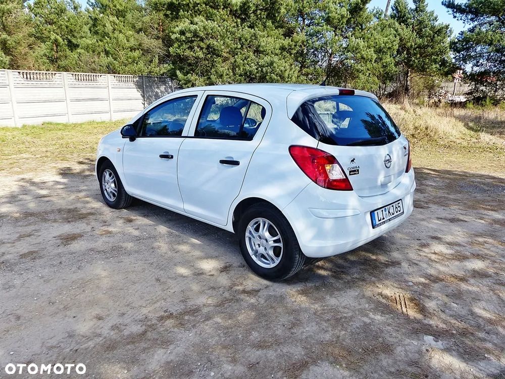 Opel Corsa 1.2 16V Enjoy - 11