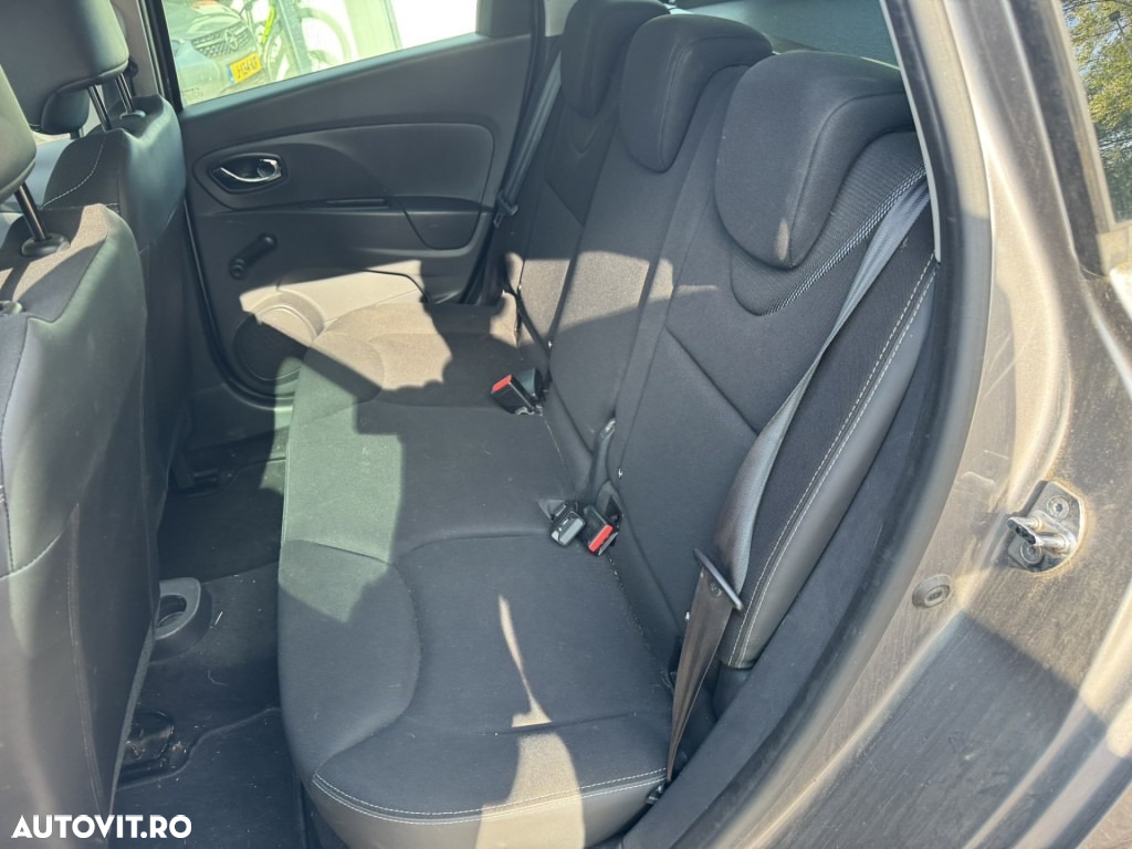 Renault Clio - 6