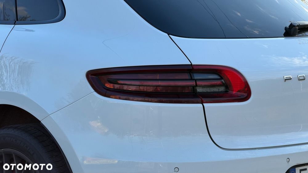 Porsche Macan Turbo Performance - 12
