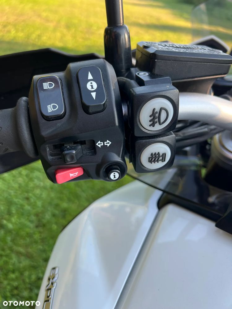 Triumph Tiger - 7