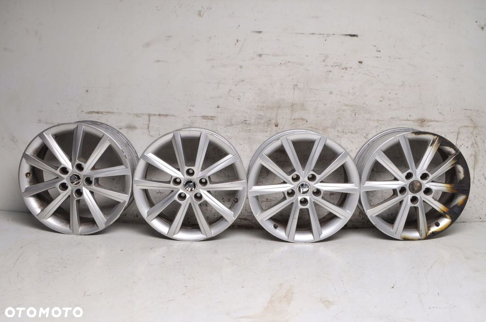 SKODA  FELGI ALUMINIOWE 5E0601025E 17 7.0 ET49 5X112 - 1