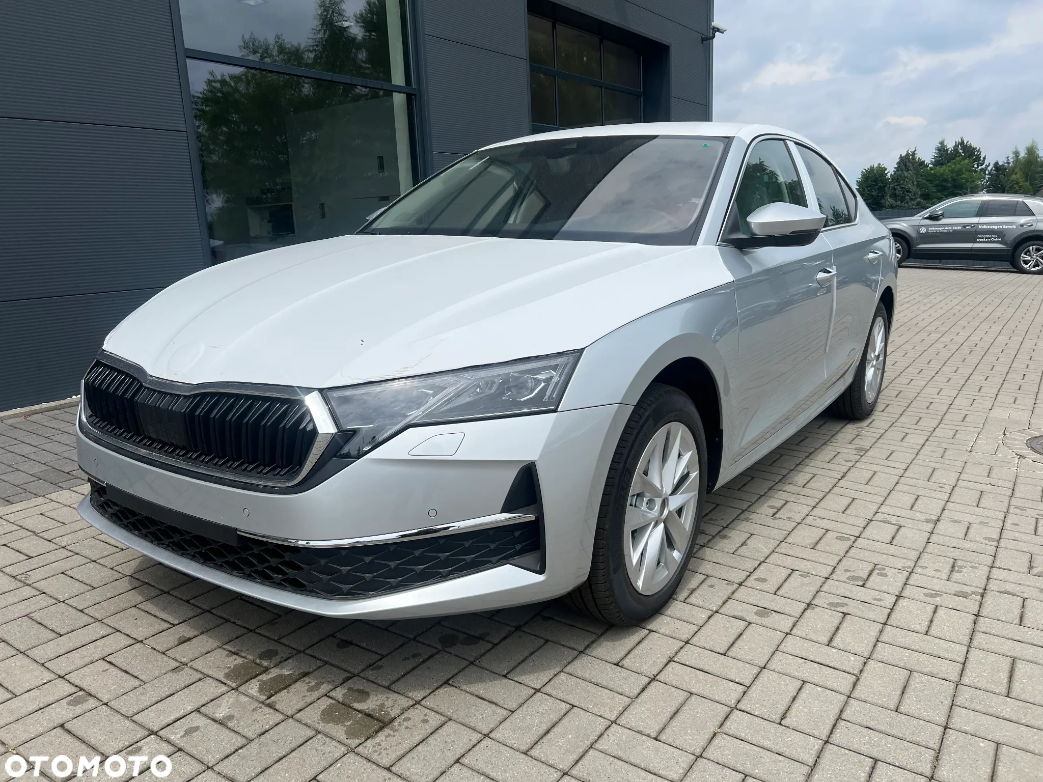 Skoda Octavia 2.0 TDI Edition 130 Selection DSG - 2