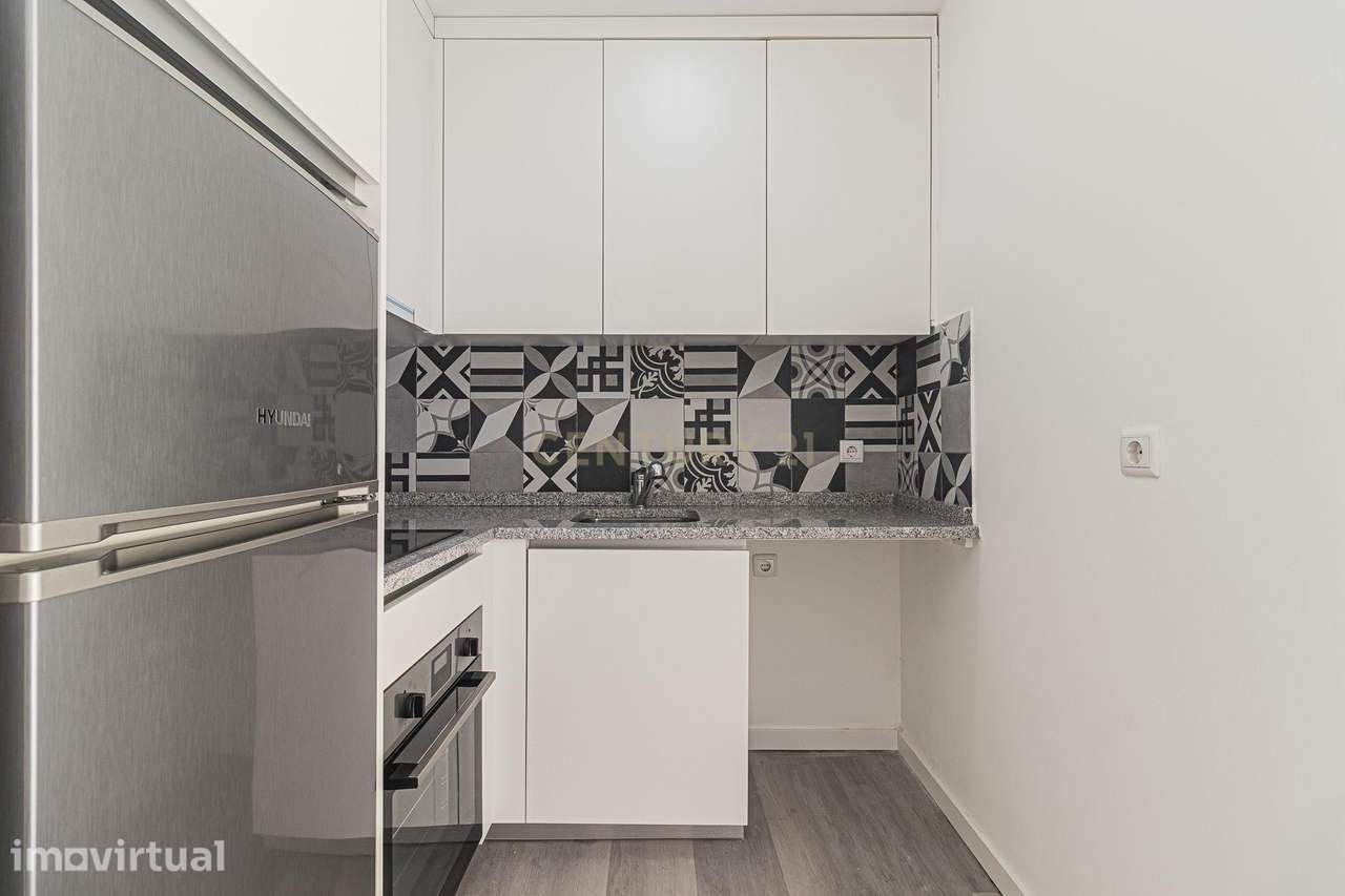 T1 TOTALMENTE REMODELADO COM LOGRADOURO | MOSCAVIDE | JUNTO À ESTAÇÃO - Grande imagem: 2/27