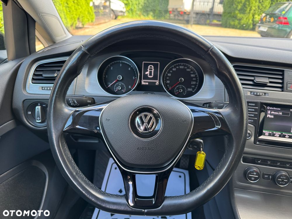 Volkswagen Golf 1.6 TDI BlueMotion Comfortline - 11