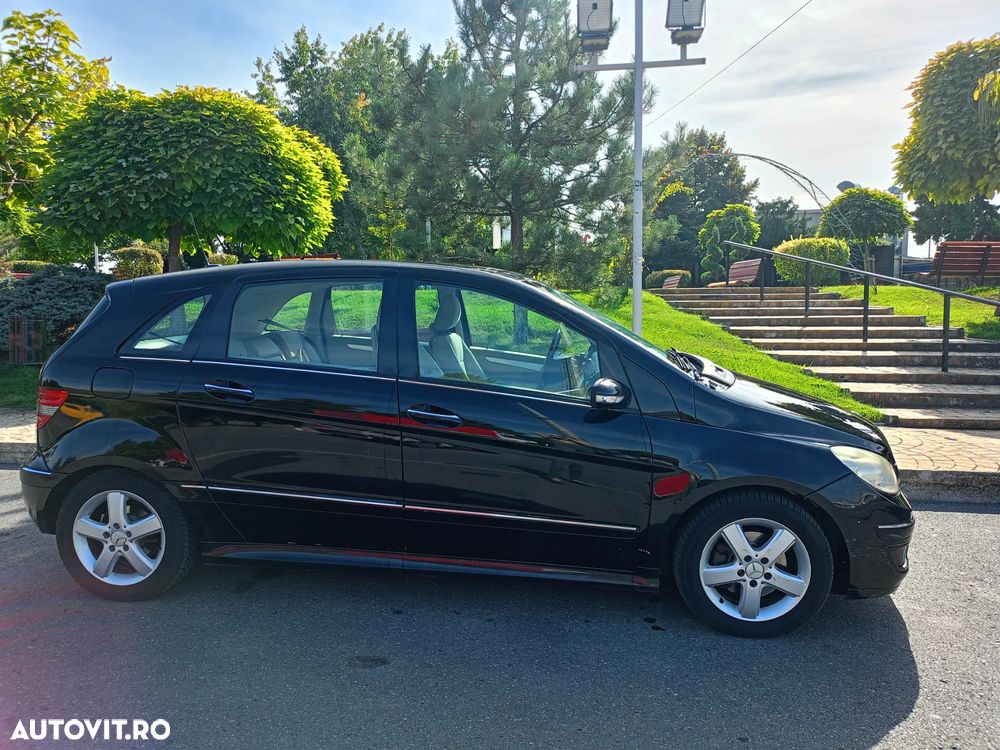 Mercedes-Benz B 180 - 17