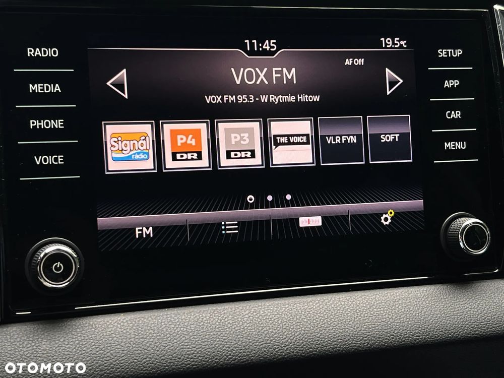 Skoda Karoq 1.6 TDI SCR DSG Ambition - 25