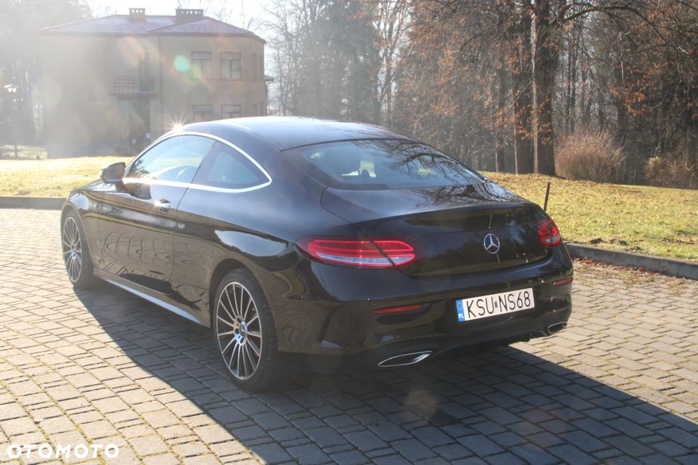 Mercedes-Benz Klasa C 300 7G-TRONIC AMG Line - 7