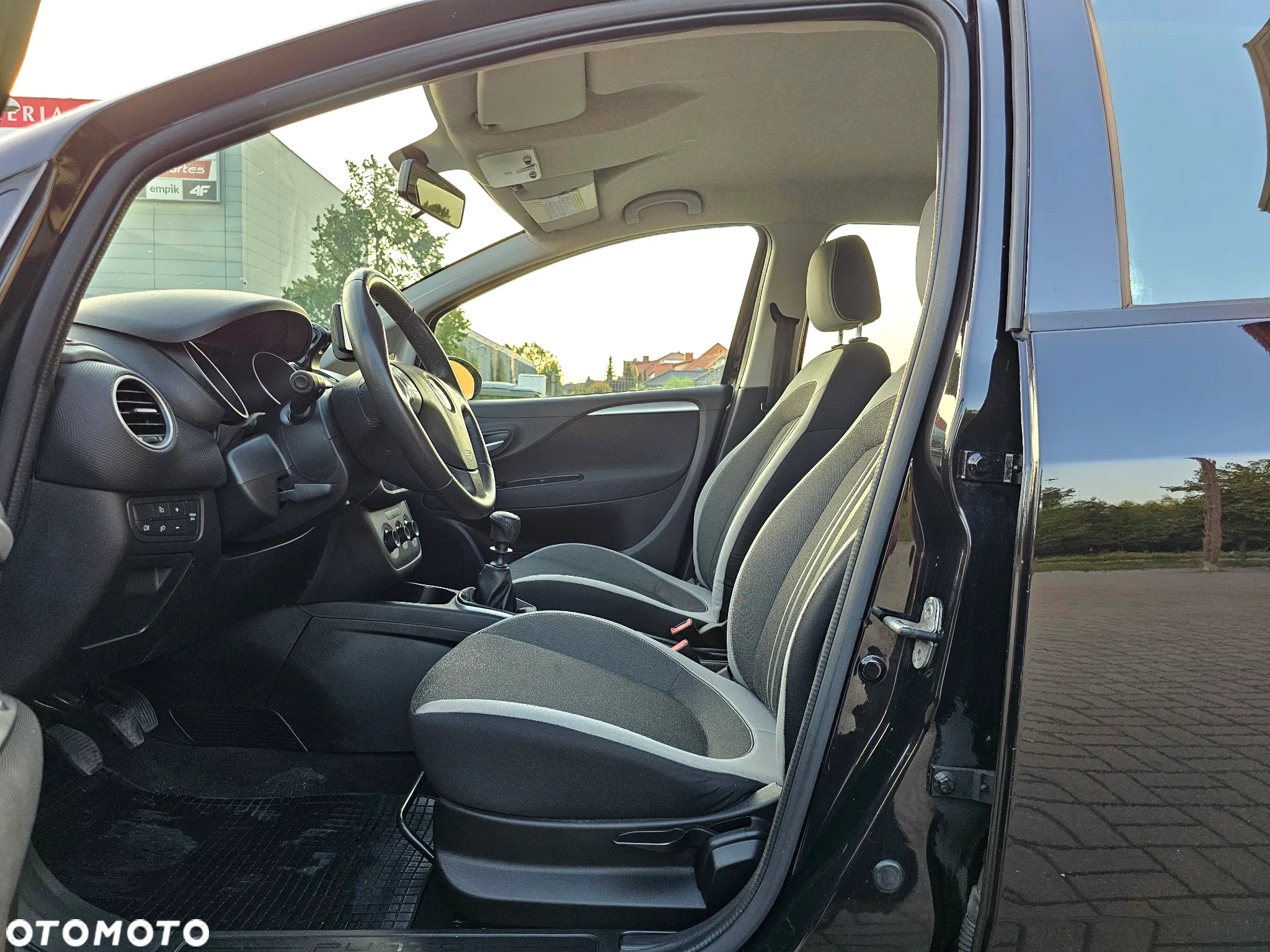 Fiat Punto 2012 1.4 8V Estiva Blue&Me Euro5 - 15