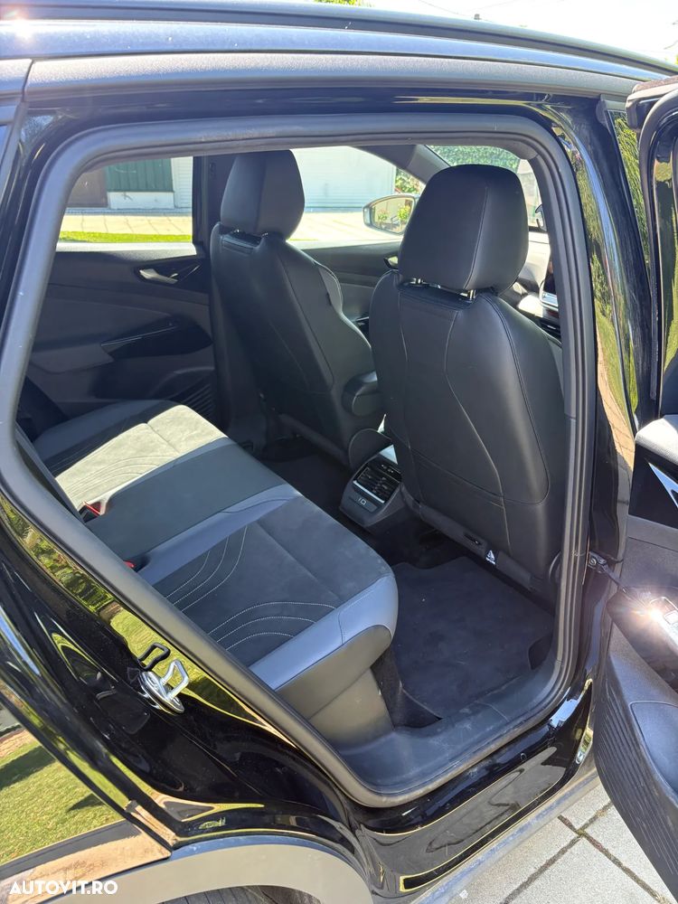 Volkswagen ID.4 77 kWh Pro - 12