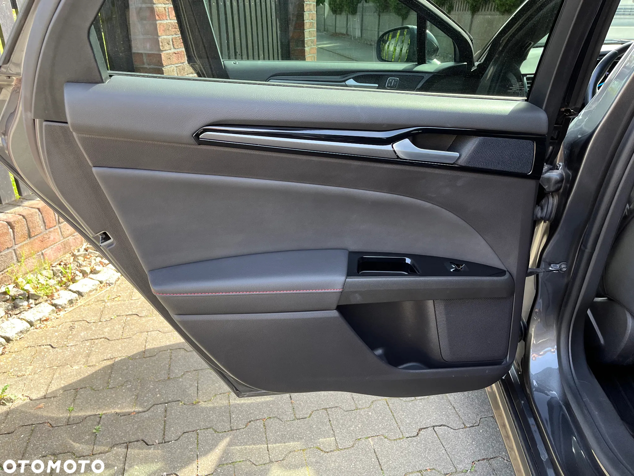 Ford Mondeo - 25