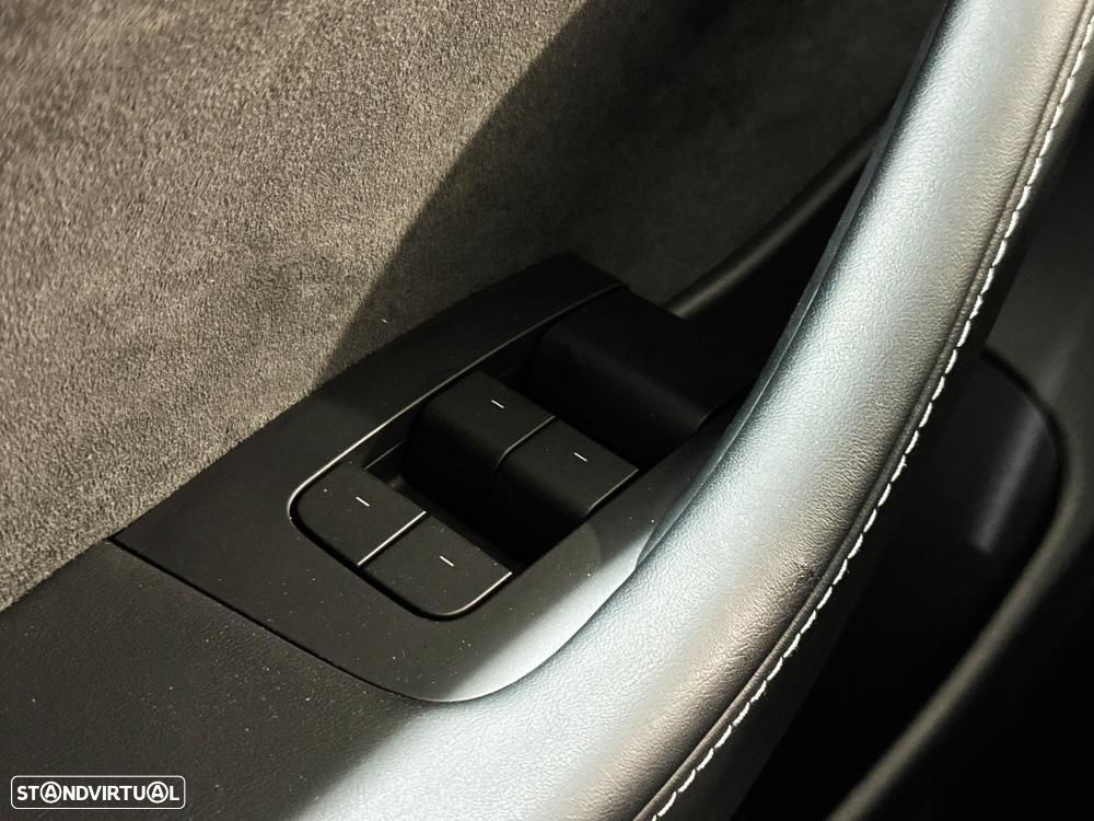 Tesla Model 3 Performance Dual Motor AWD - 45