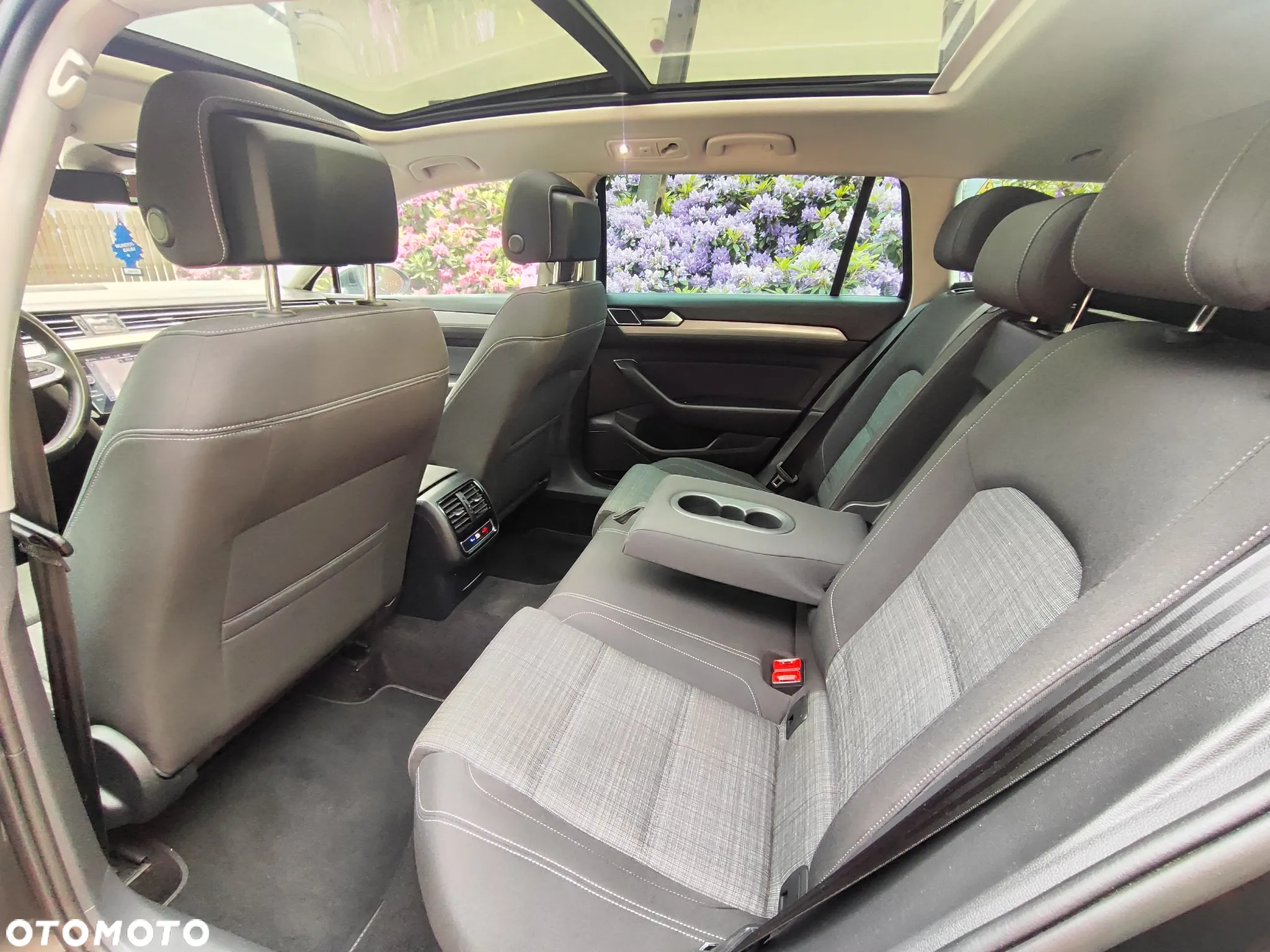 Volkswagen Passat Variant 2.0 TDI (BlueMotion Technology) Comfortline - 17