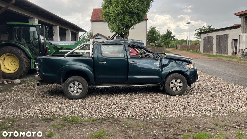Toyota Hilux - 2