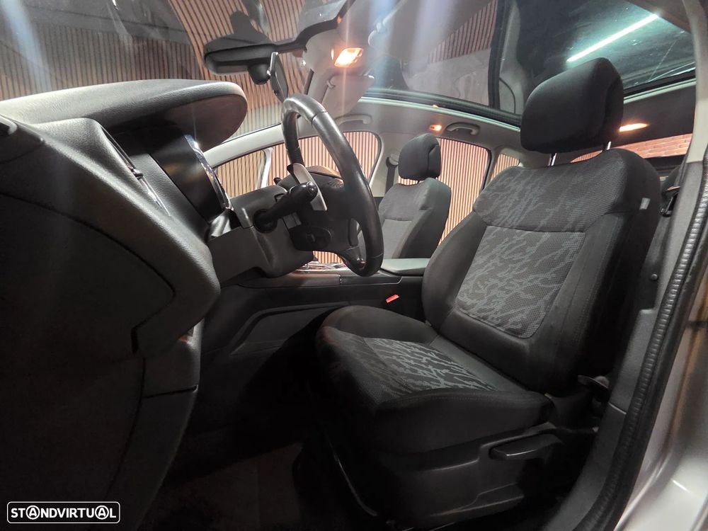 Peugeot 3008 1.6 e-HDi Sport CMP6 - 21