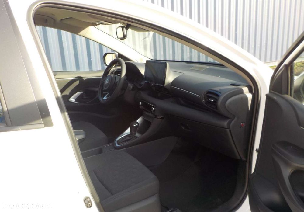 Toyota Yaris - 14