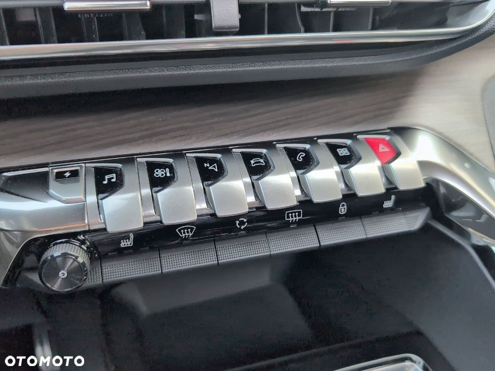 Peugeot 3008 1.6 PureTech Hybrid4 PHEV GT S&S EAT8 - 20