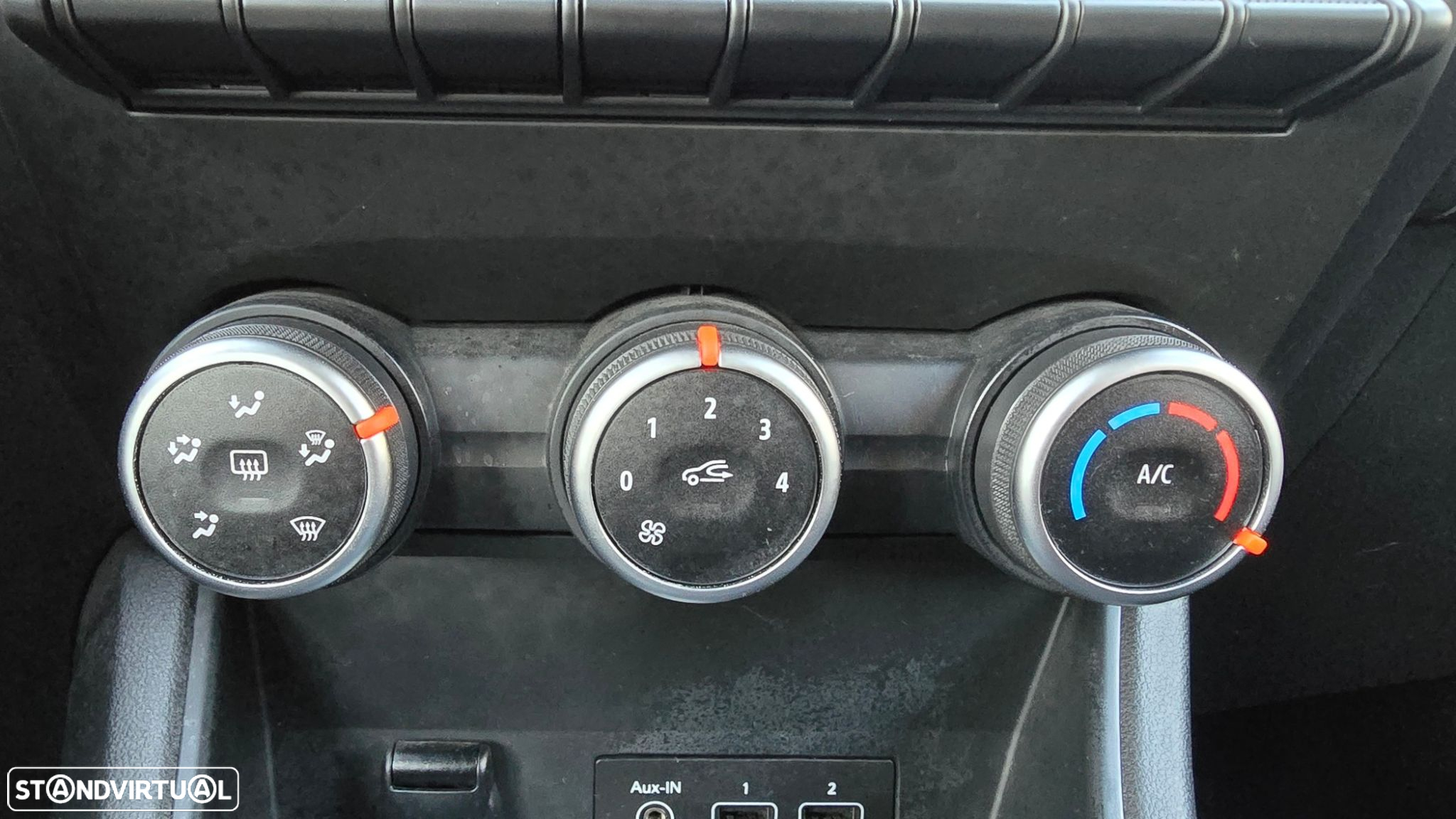 Renault Captur - 37
