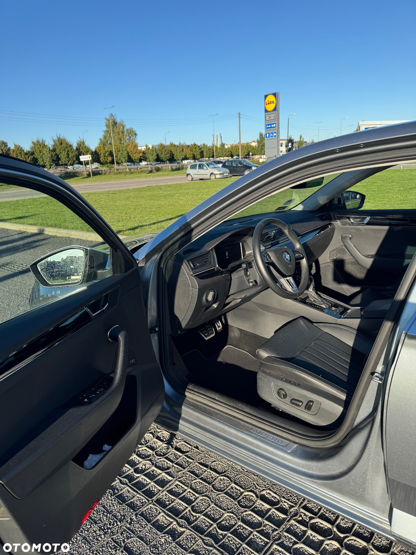 Skoda Superb 2.0 TDI SCR 4x4 L&K DSG - 5