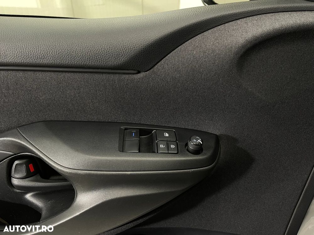 Toyota Yaris 1.5 VVT-i HSD Exclusive Style - 16