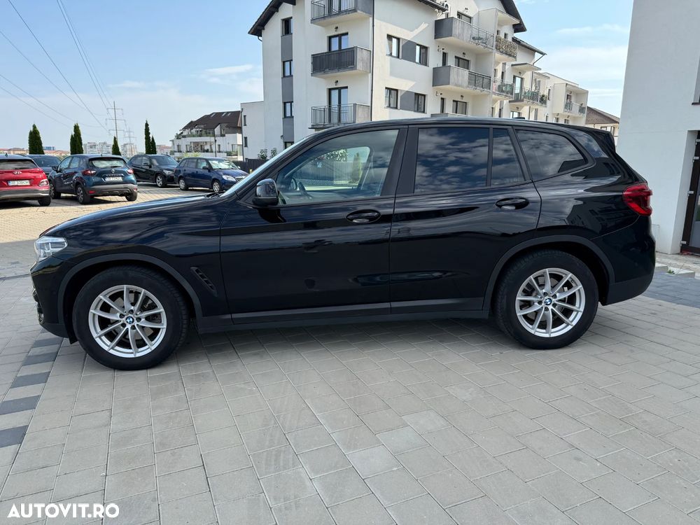 BMW X3 xDrive20d AT Luxury Line - 3
