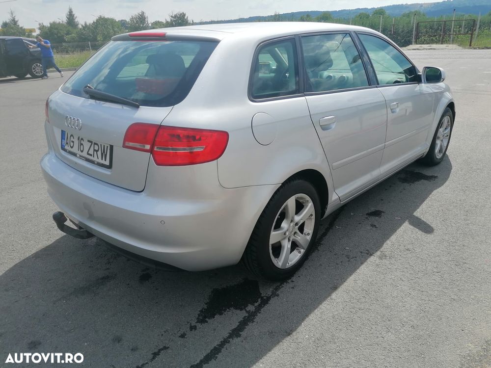 Audi A3 Sportback 2.0 TDI Attraction - 2